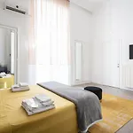 Fourooms - Sparano Гостьовий будинок 4*