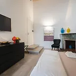 Gæstehus Fourooms - Sparano 4*