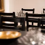 Fourooms - Sparano Gæstehus