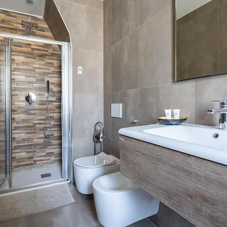 Fourooms - Sparano 2*