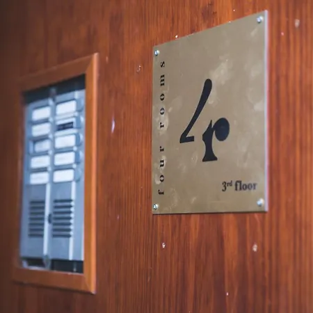 Fourooms - Sparano 2* Барі