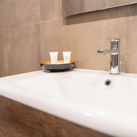 Fourooms - Sparano בארי