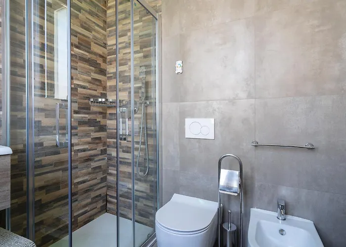 Fourooms - Sparano בית הארחה