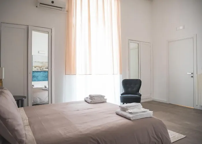 Fourooms - Sparano בית הארחה